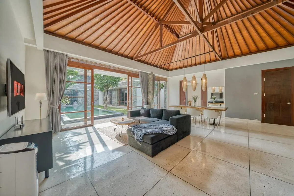 Villa Duadewi 3Br In The Heart Of Seminyak By Santi Management Indonesia