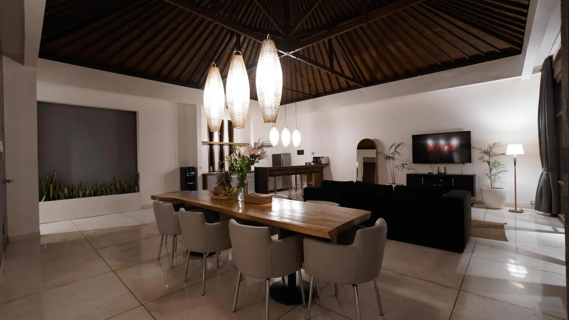Villa Duadewi 3Br In The Heart Of Seminyak By Santi Management Indonesia