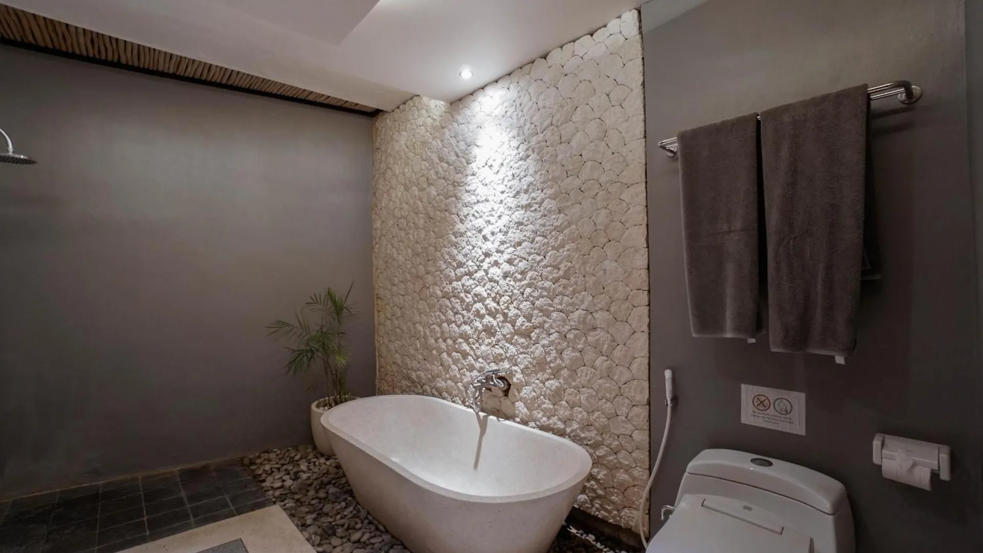 Villa Duadewi 3Br In The Heart Of Seminyak By Santi Management