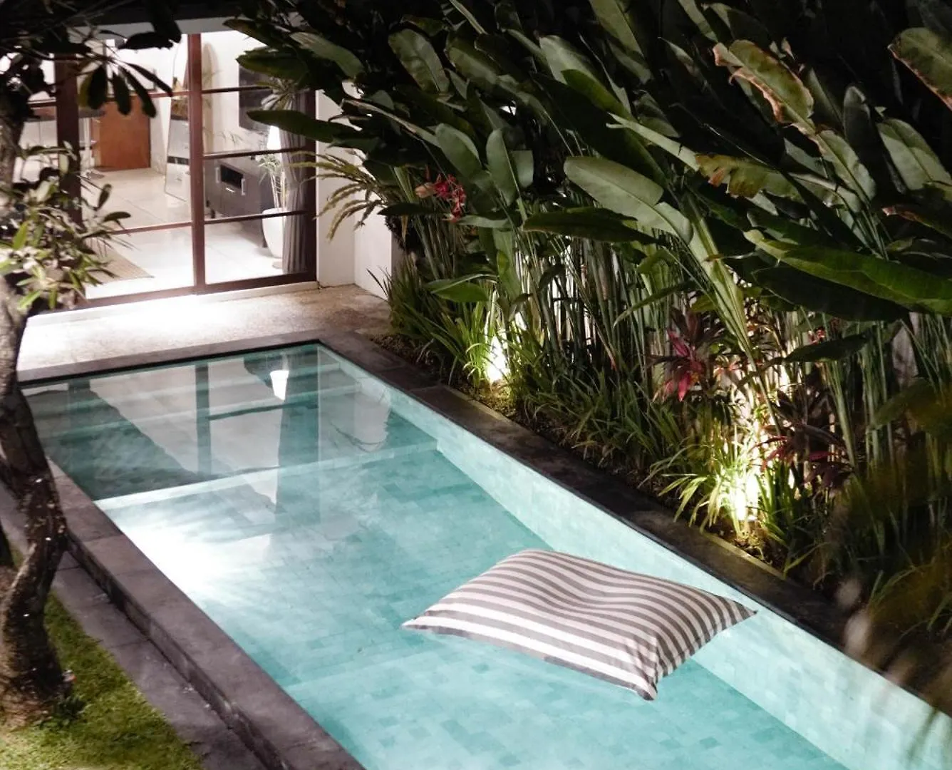 Villa Duadewi 3Br In The Heart Of Seminyak By Santi Management